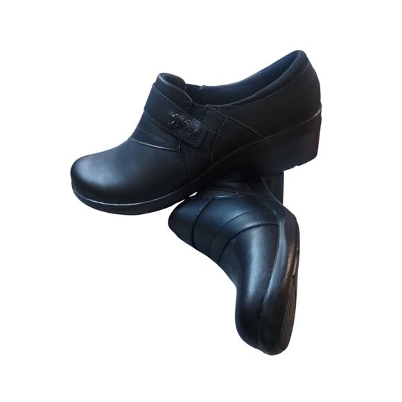 Clarks Angie Pearl Women's size 10W Office Career Comfy Leather Casual Loafers - Picture 10 of 12